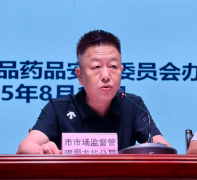 着沉强调各学校品平安义务认识